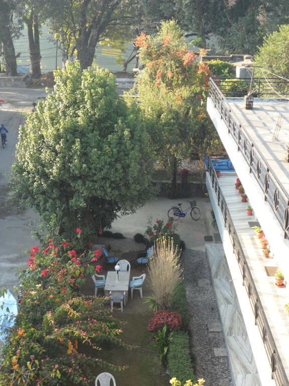 Hotel Nirvana Pokhara Exterior foto
