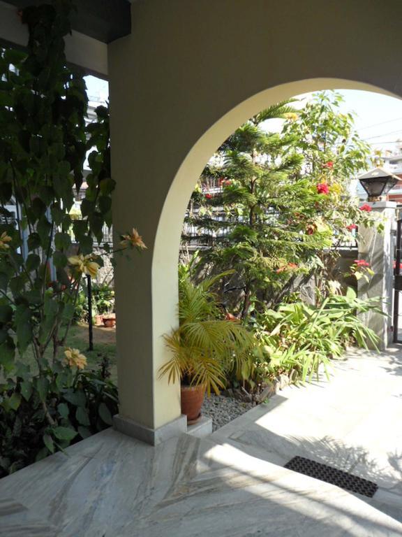 Hotel Nirvana Pokhara Exterior foto